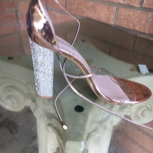 Shoes - Picture 2 of 3